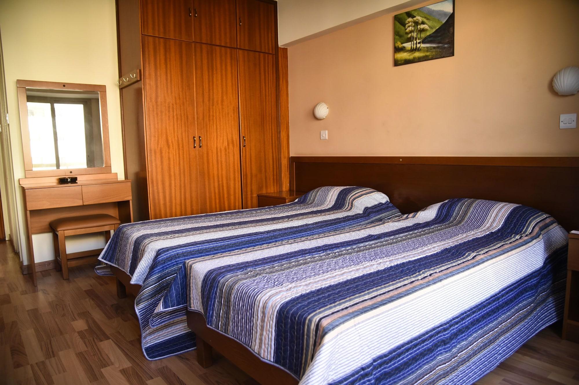 Elysso Hotel 2*