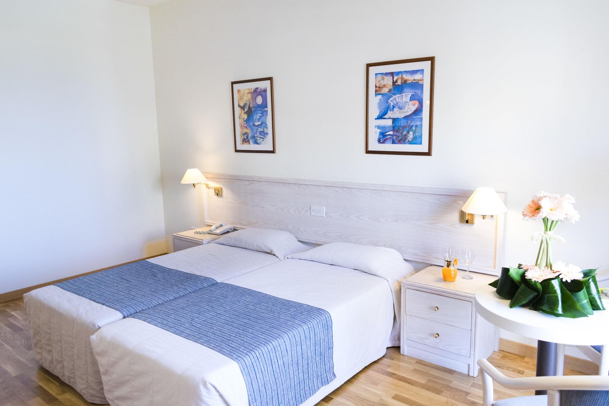 Golden Coast Resort 4*