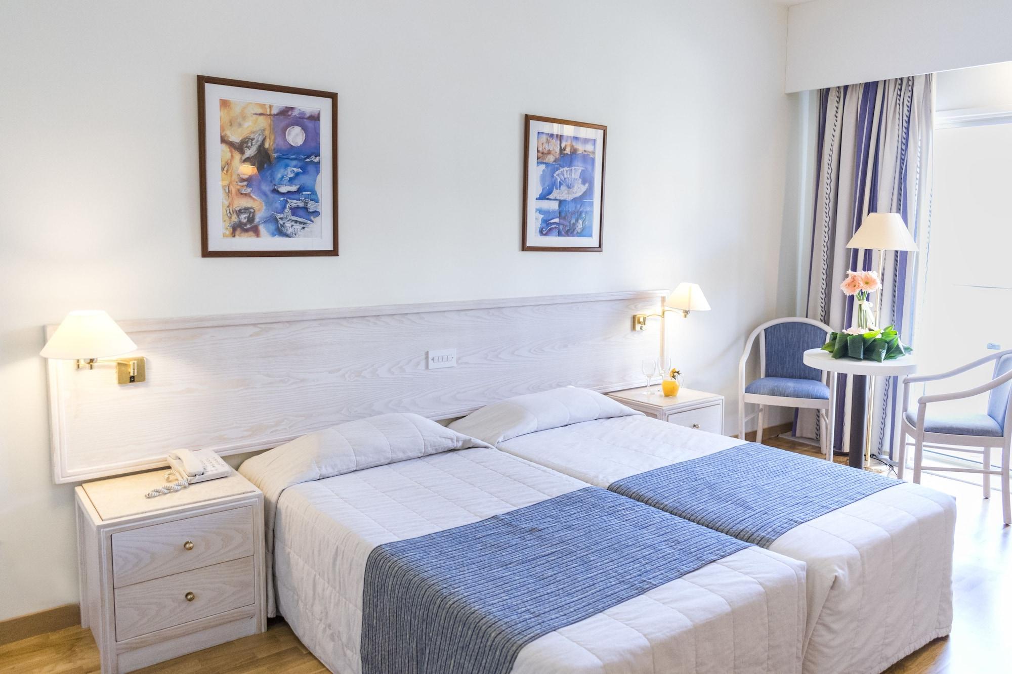 Golden Coast Resort 4*