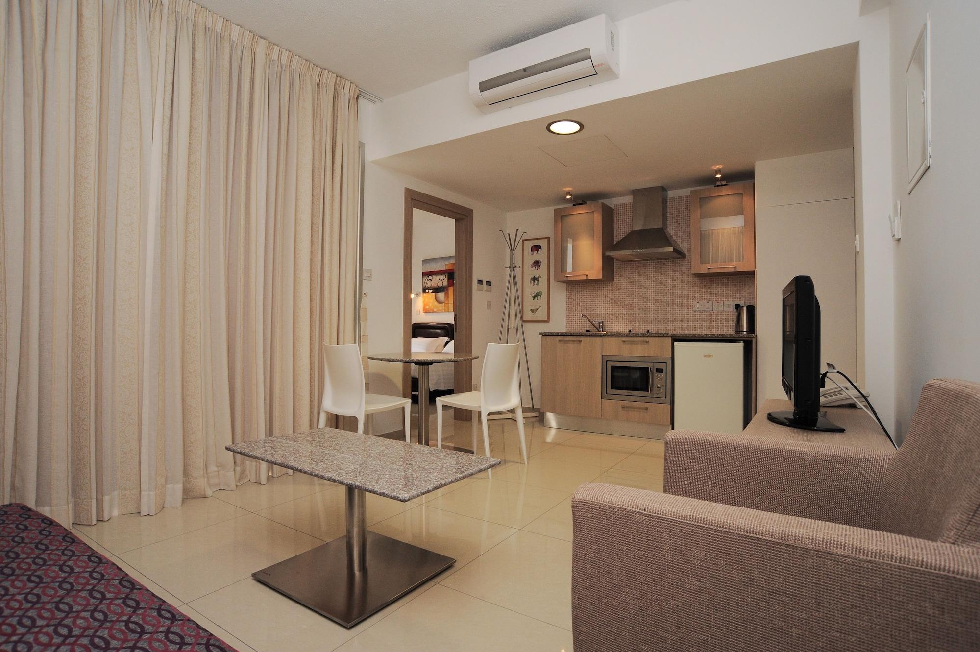 Frixos Aparthotel 3*