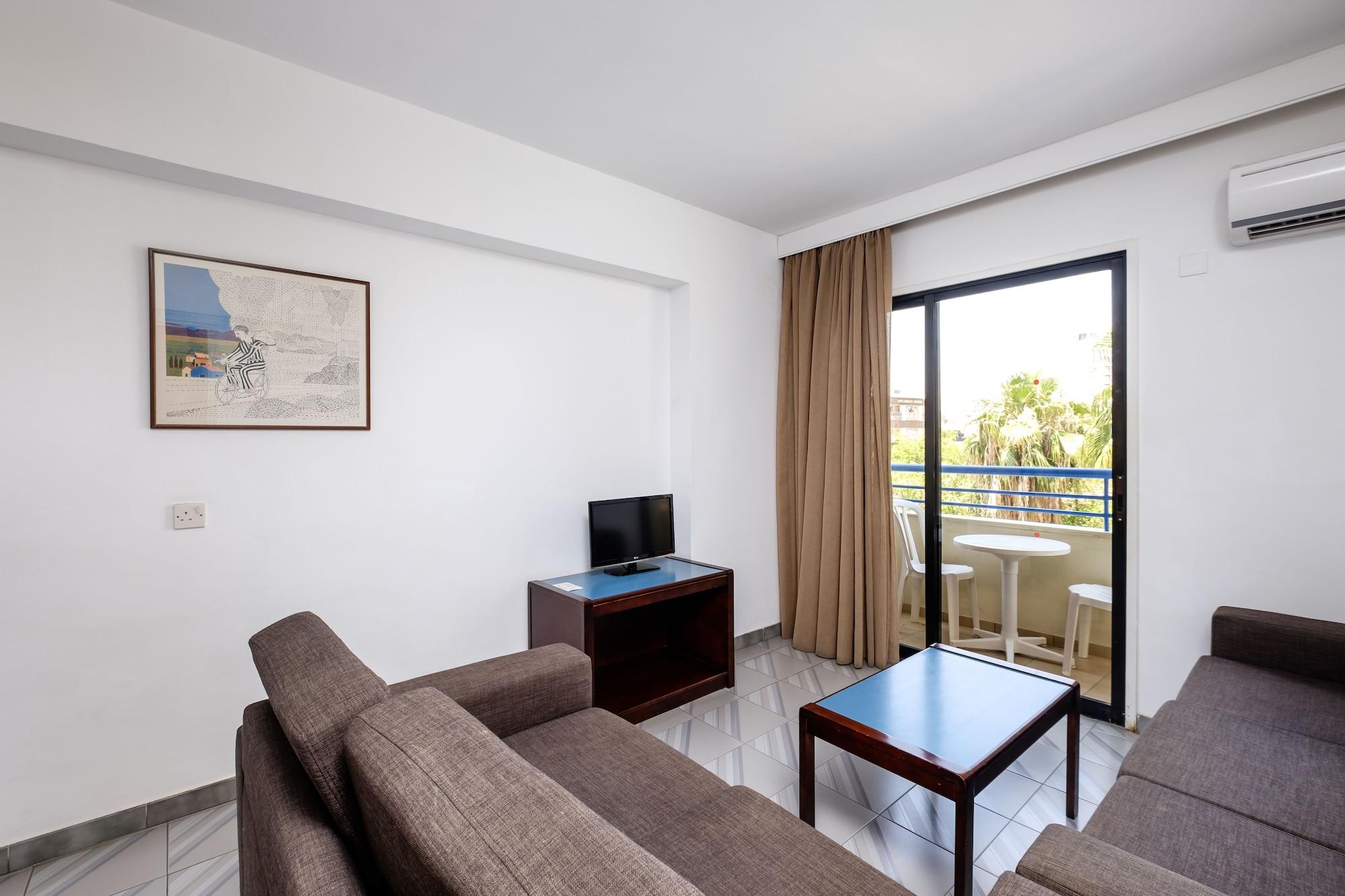 Atrium Zenon Aparthotel Larnaca