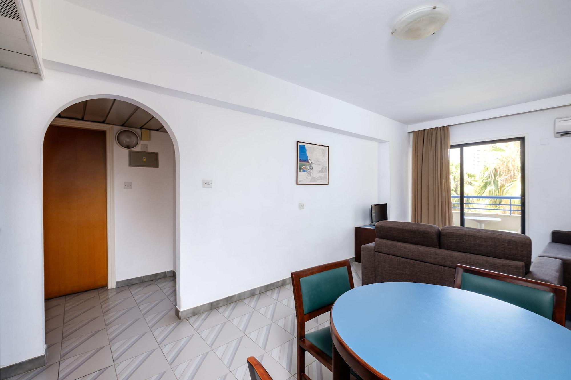 Atrium Zenon Aparthotel 3*