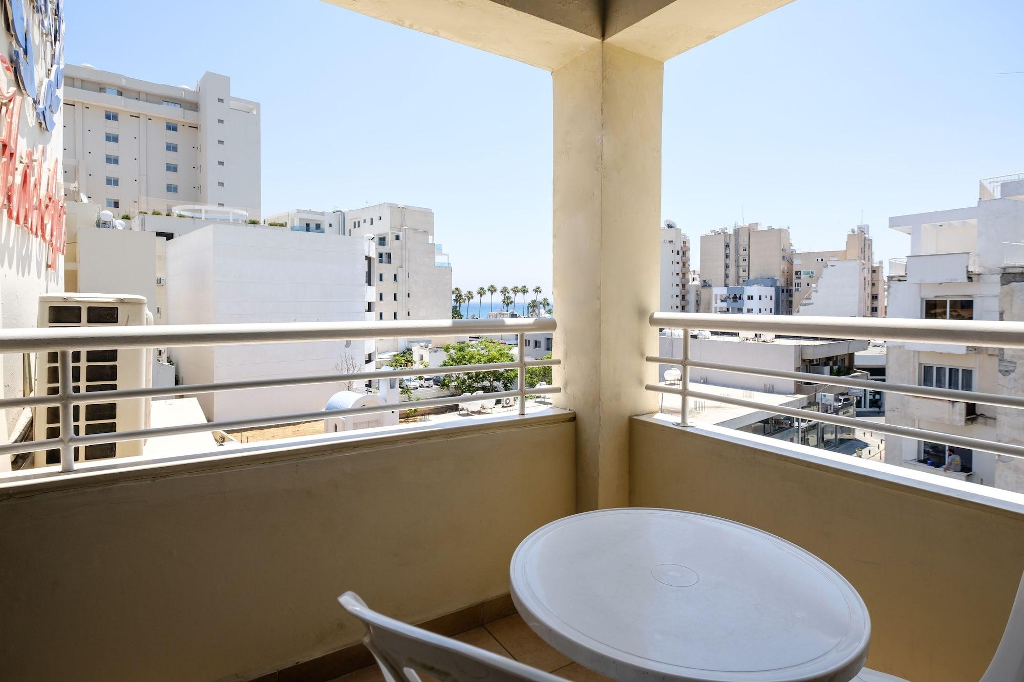 Aparthotel Atrium Zenon 3*