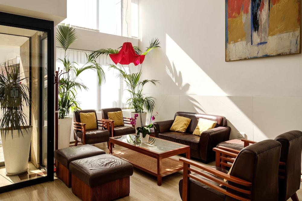 Atrium Zenon 3* Larnaca