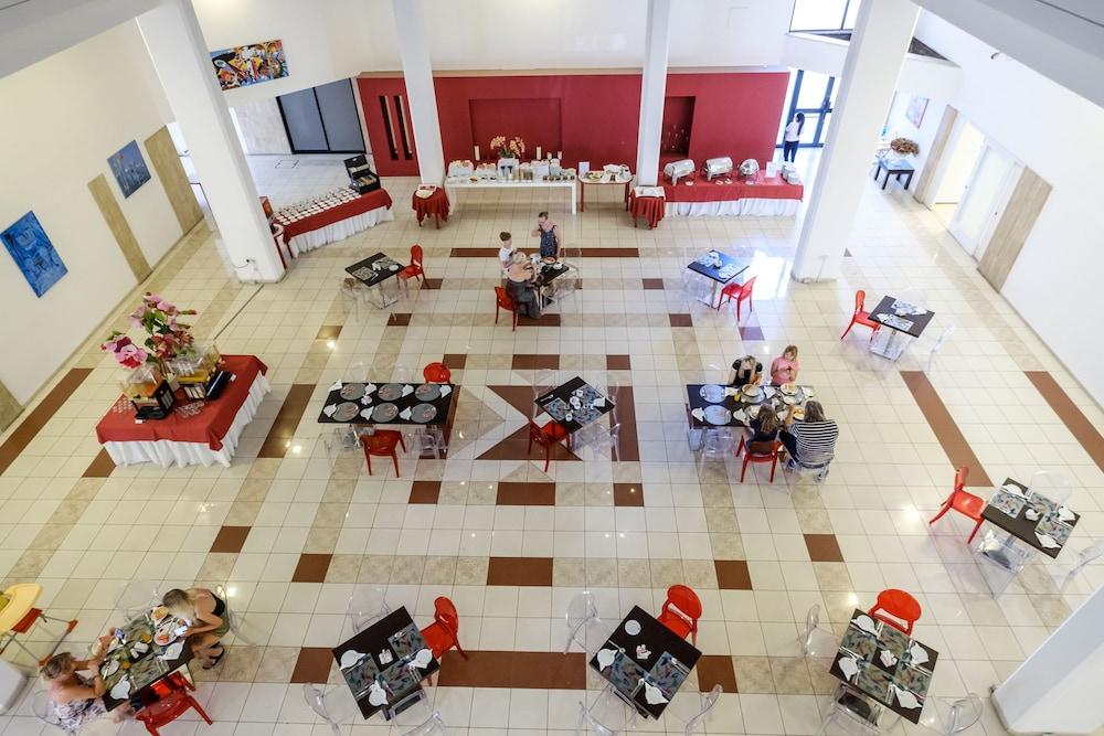 Aparthotel Atrium Zenon 3*