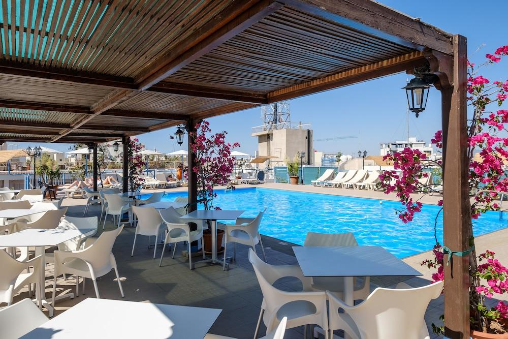 Aparthotel Atrium Zenon 3*