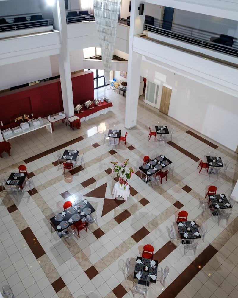 Atrium Zenon 3* Larnaca