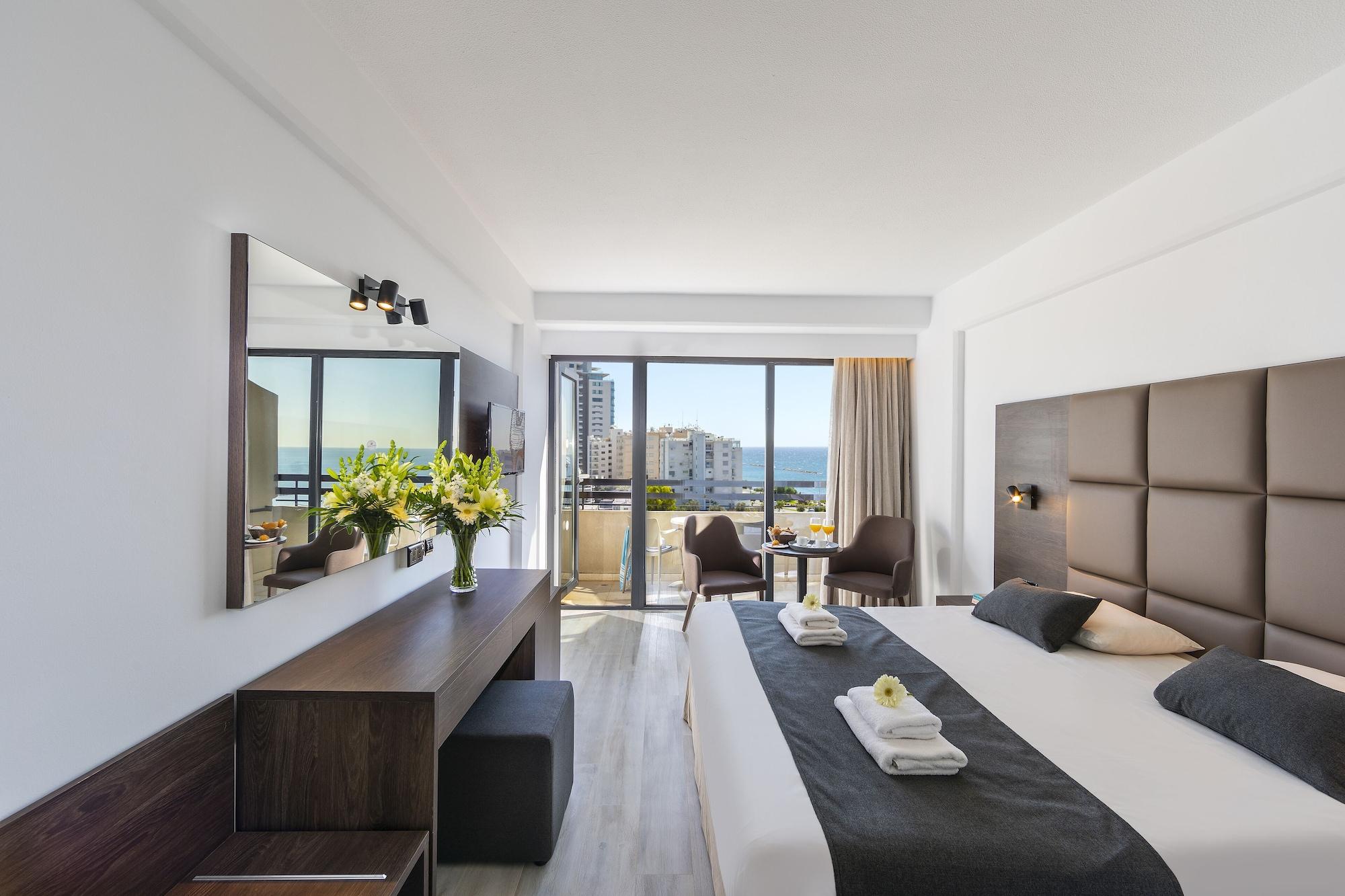Odysseia Kapetanios 4* Limassol