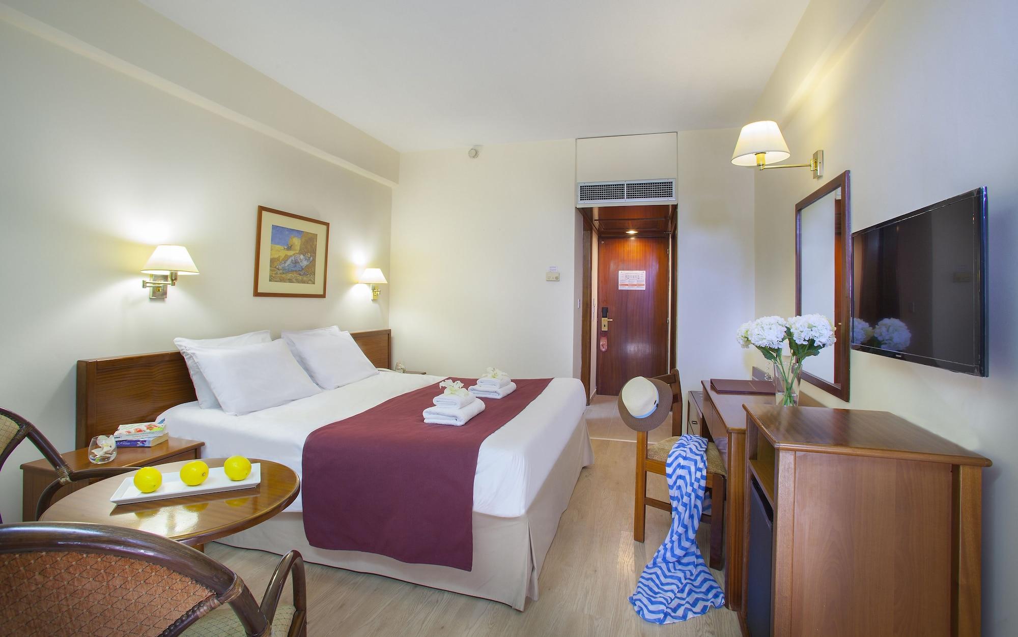 Odysseia Kapetanios 4* Limassol