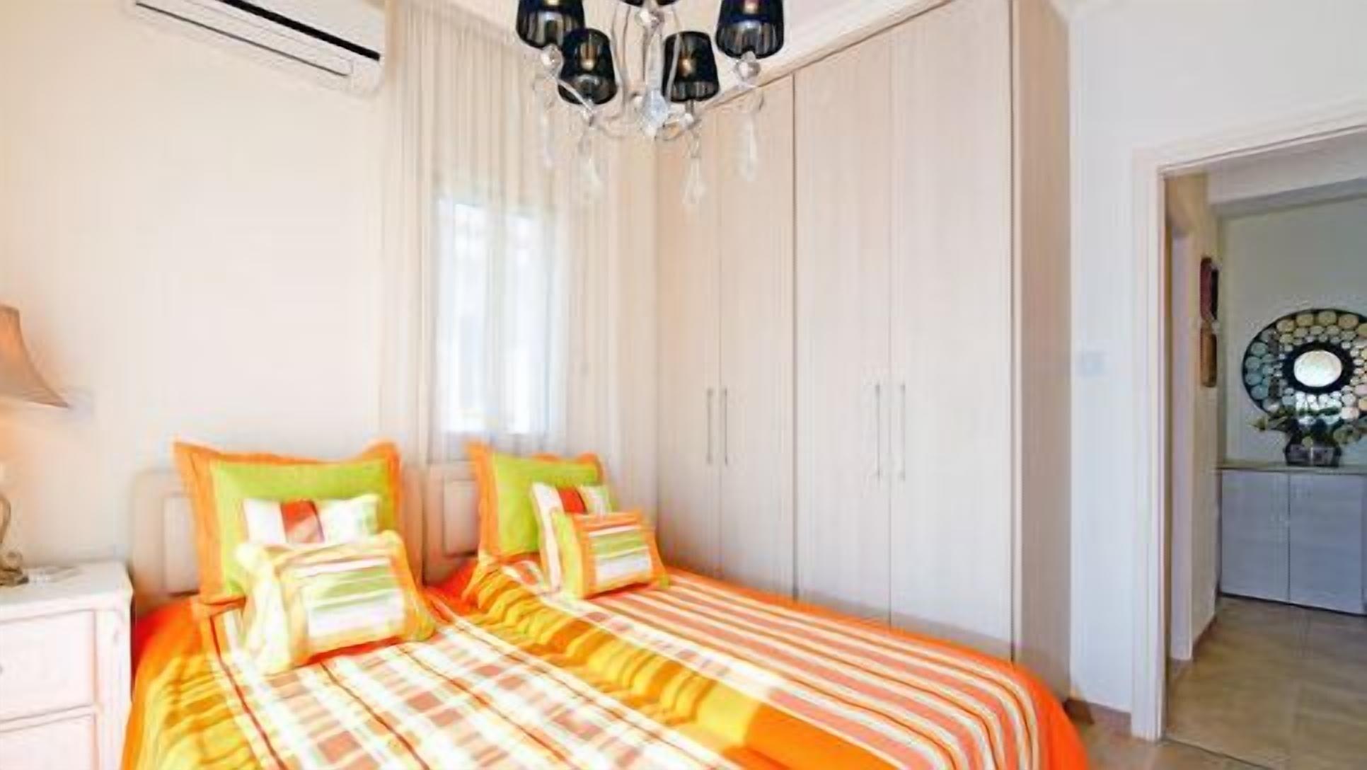 Villa Amadora Luxury Villas Pernera