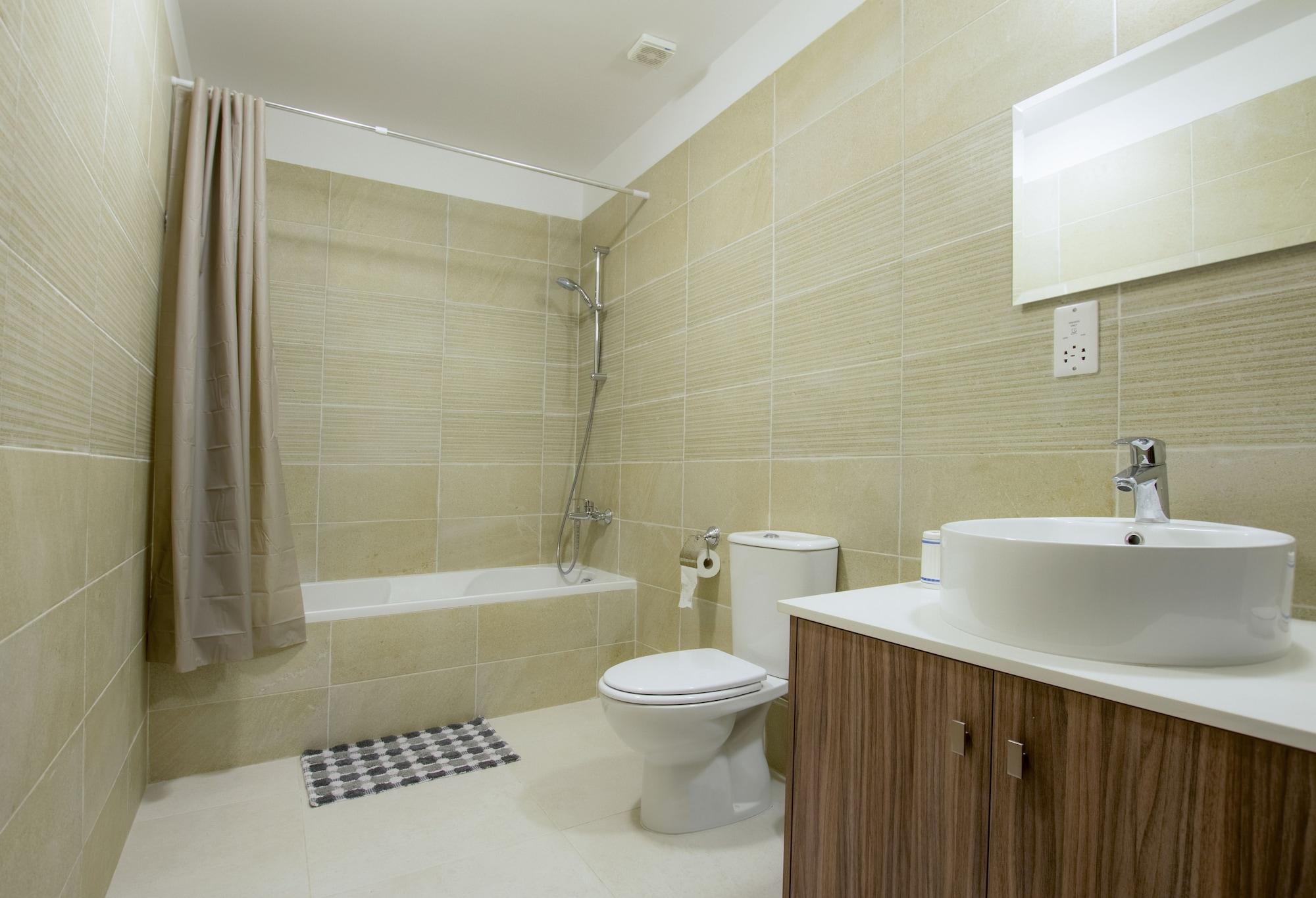 Qcc Apartamento Lárnaca