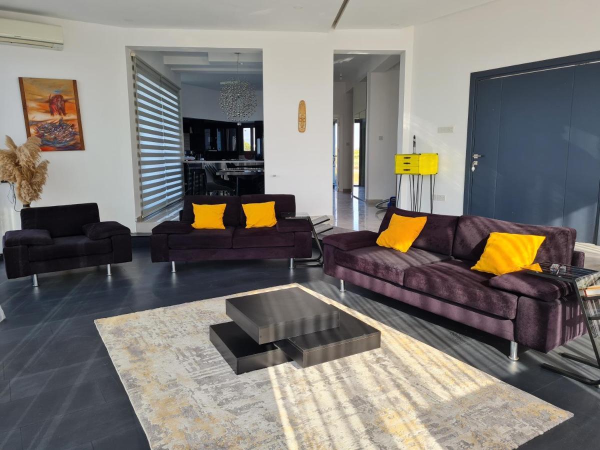 Superior Between The Mountain And The Sea 4+1 Villa
