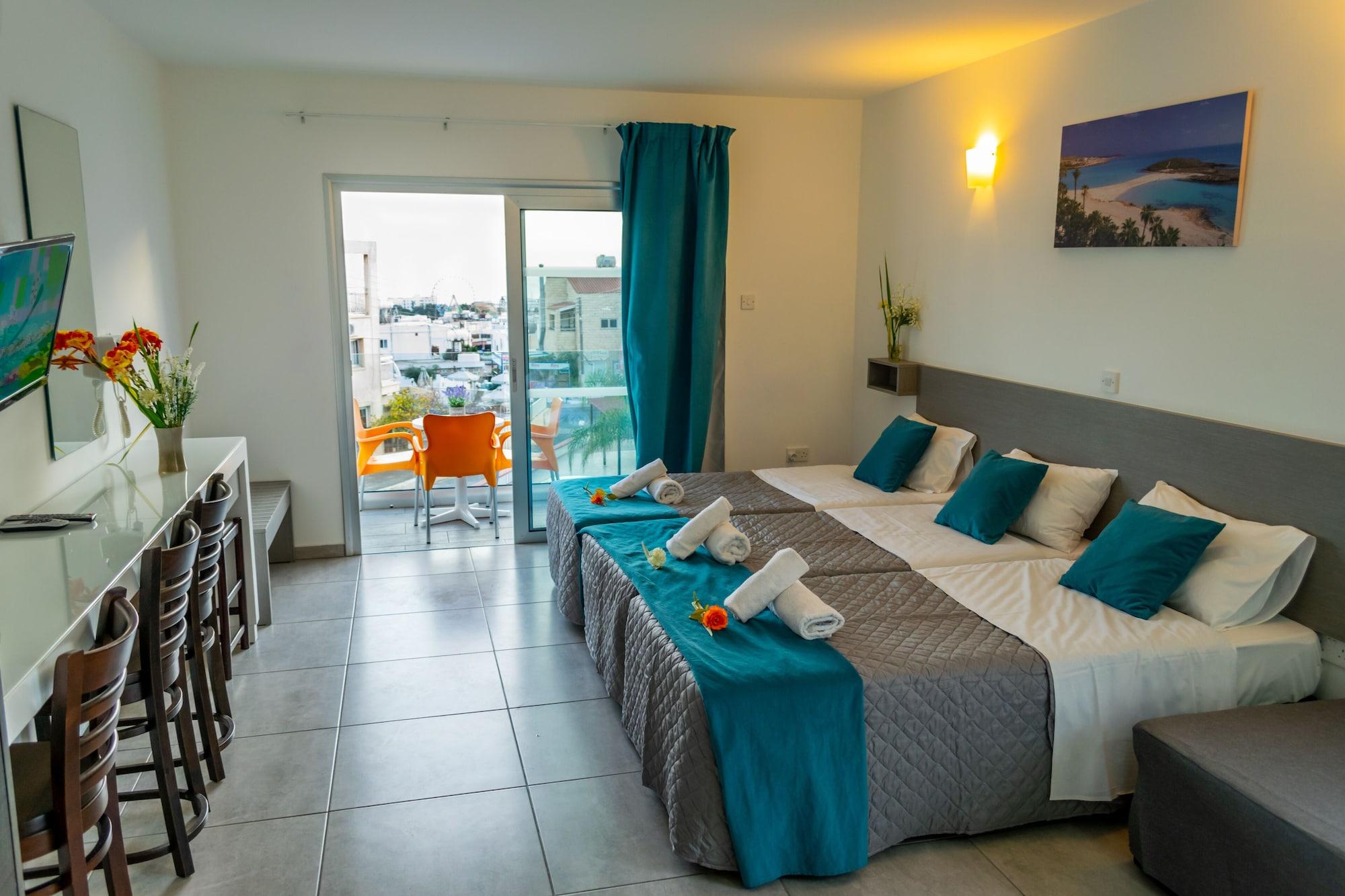 A Maos Aparthotel
