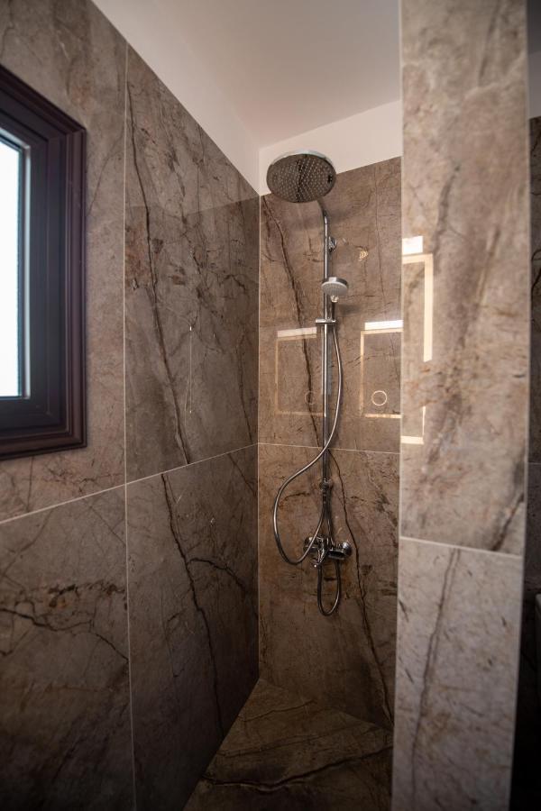Luxury Agathoula Villa