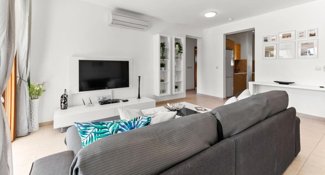 Pool Side Ground Floor Bf02 - Theseus Village, Aphrodite Hills *