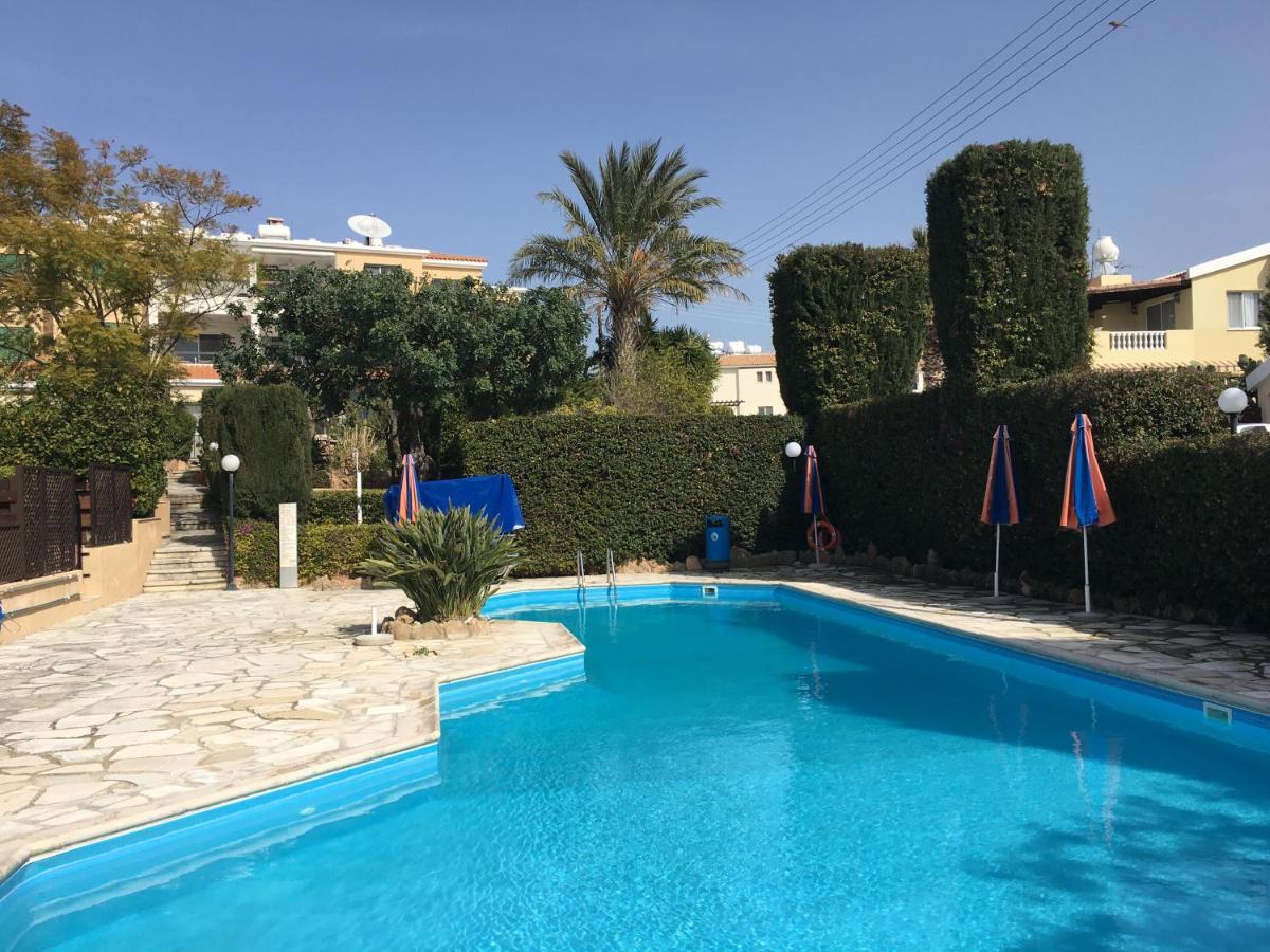 Eva Gardens Corner House With Stunning Garden And Huge Swimming Pool Next To Coral Bay Holiday home Peyia