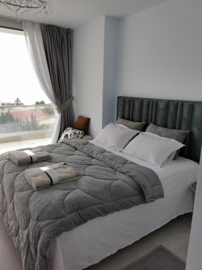 Seasky Abelia, With Sea View, Beach, Pools, Sauna, Bogaz Iskele North Cyprus