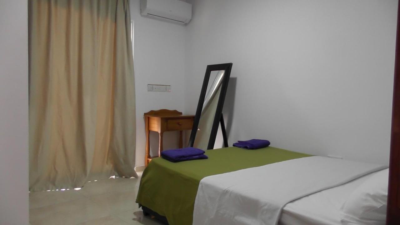 Bella Rosa Cyprus Bed & Breakfast Coral Bay