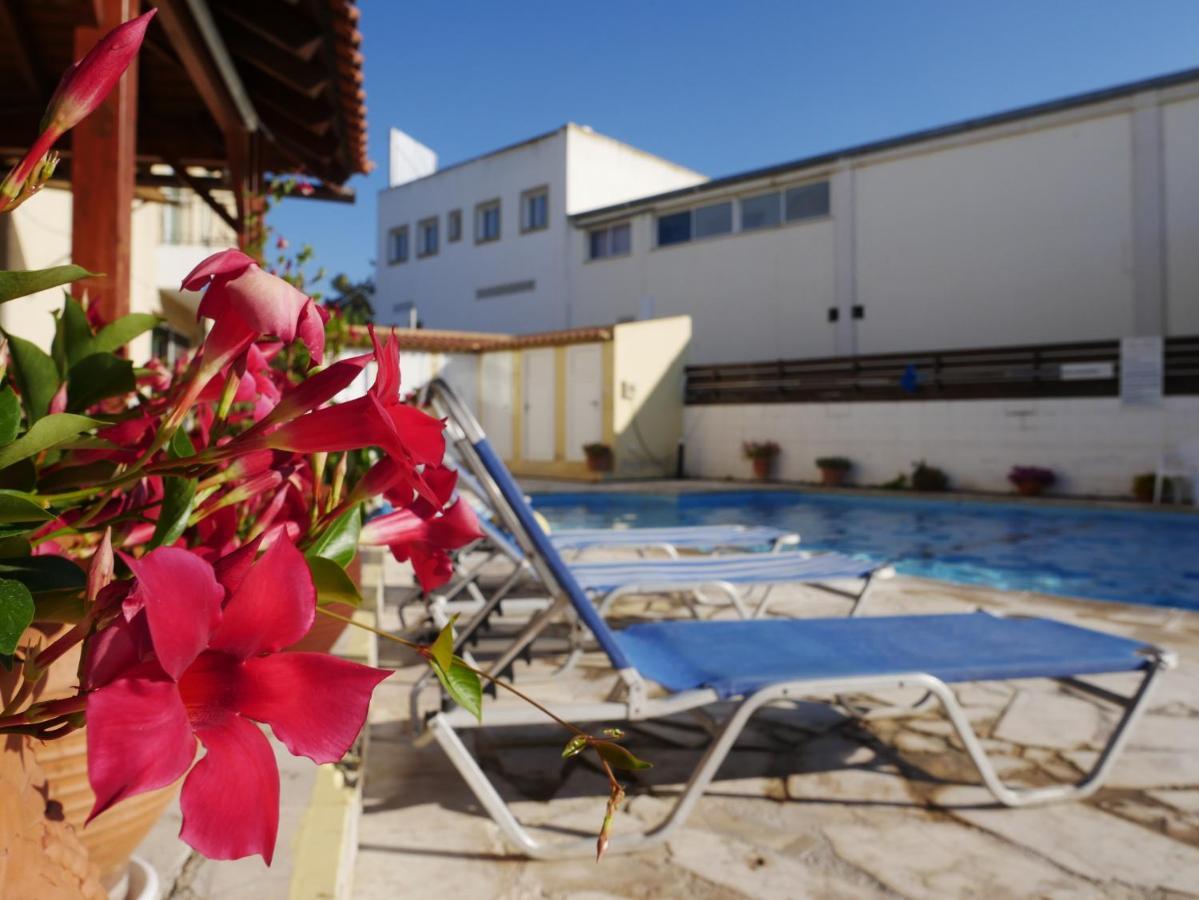 Kozis Aparthotel Polis