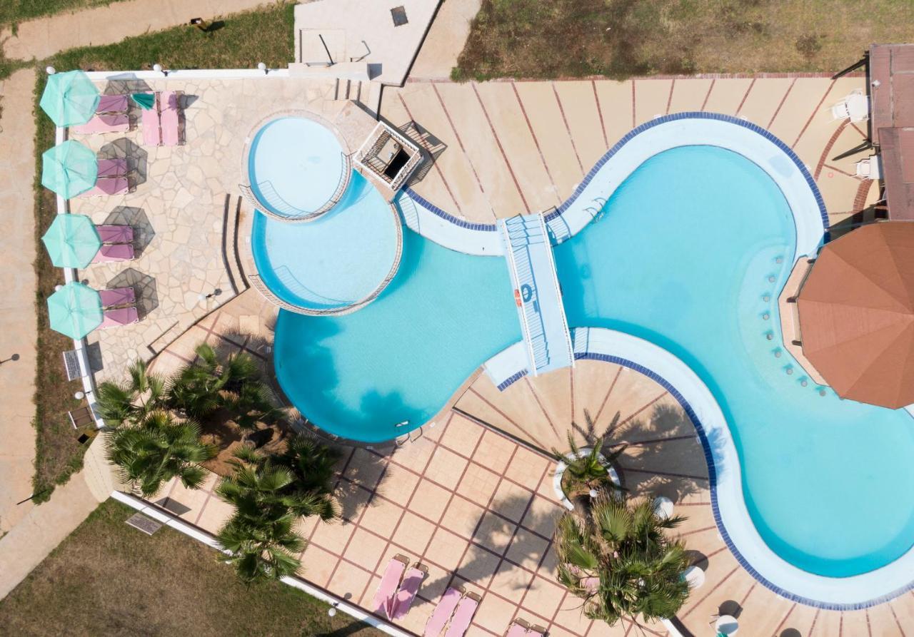 Astreas Aparthotel 3*