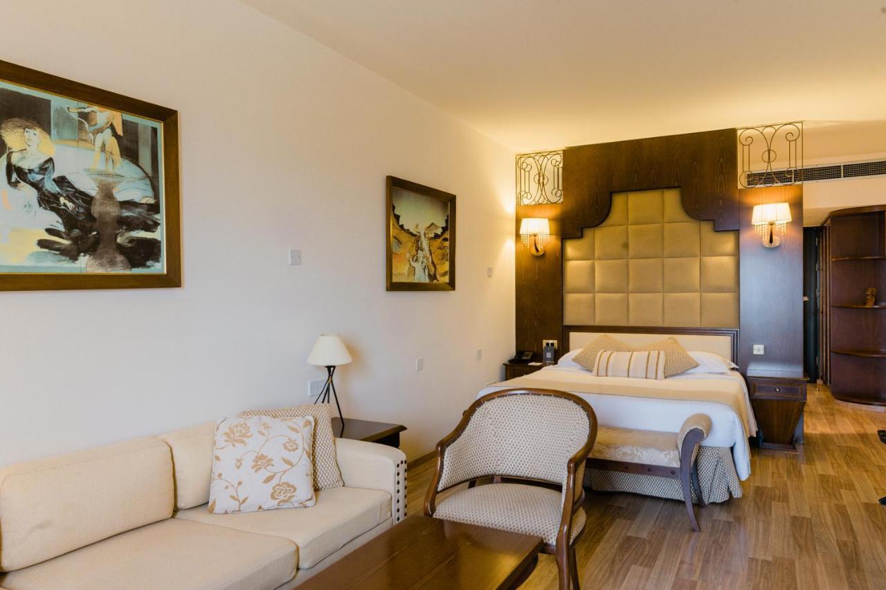 Resort Elias Limassol