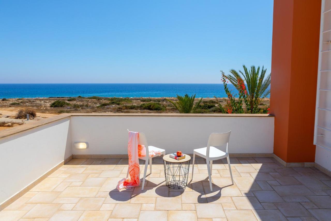 Villa Seafront Violetta *
