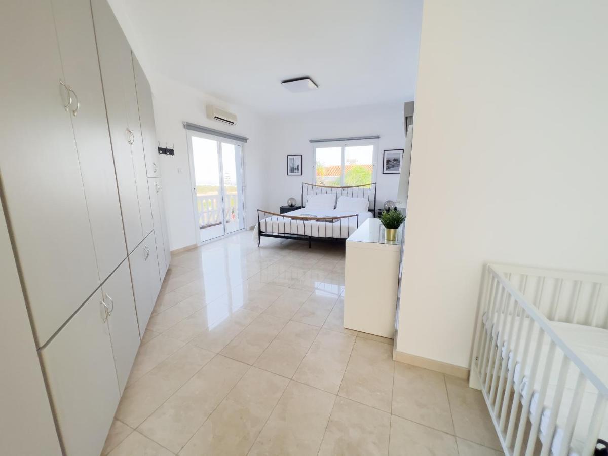 Villa Grand Lynn Seaview Agia Napa