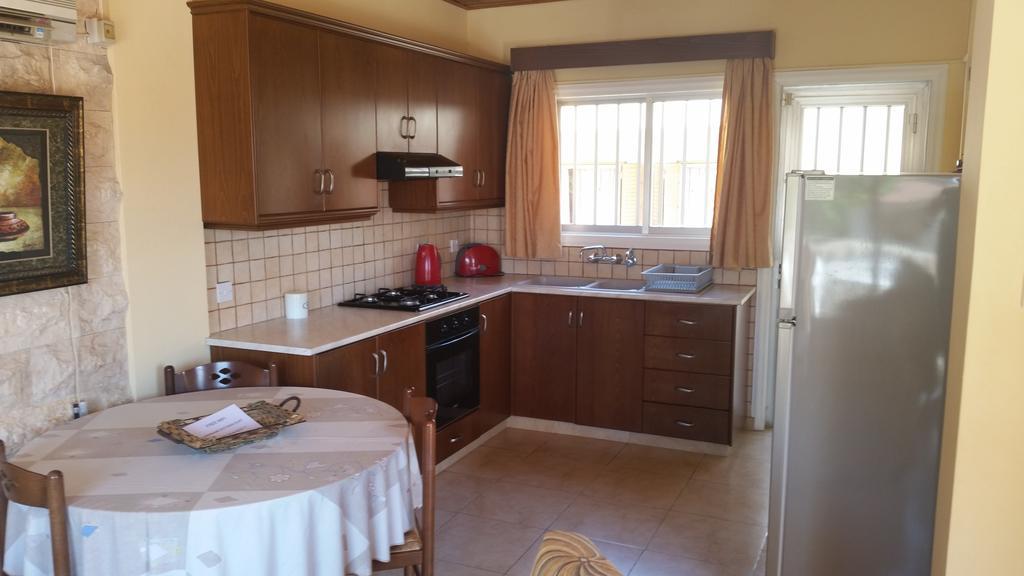 Kotzias Aparthotel 3*
