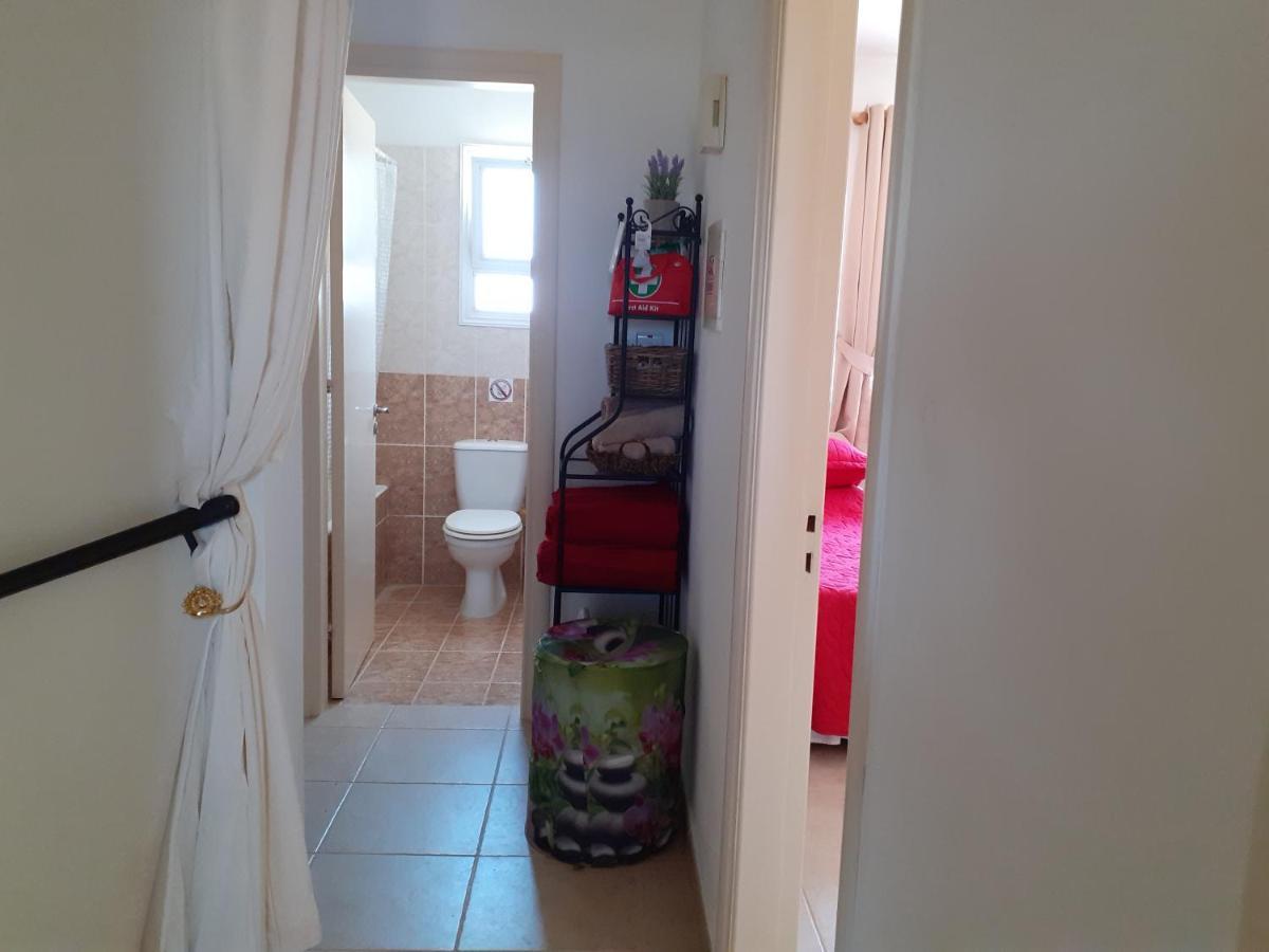 Beautiful 2-bed House In Paphos Holiday home *
