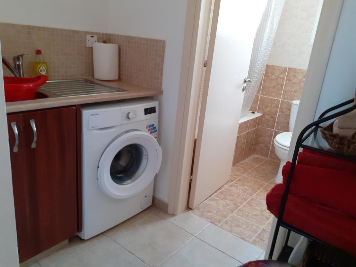 Beautiful 2-bed House In Paphos