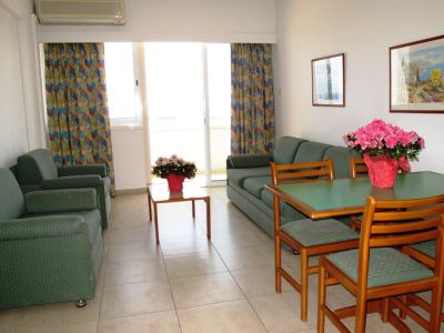 Sun Hall 3*