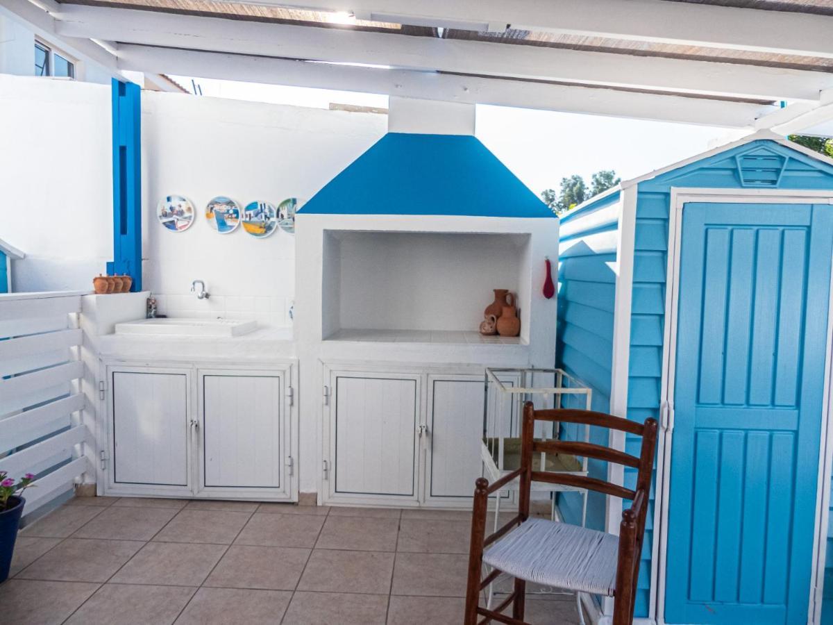 Greek Island Style 2 Bedroom With Pool Next To The Sea Pousada Lárnaca