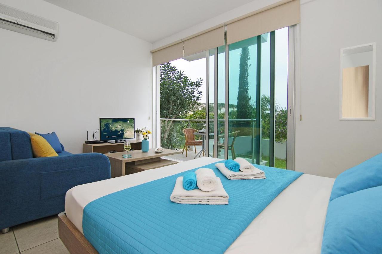 Aparthotel Coralli Beachfront 3*