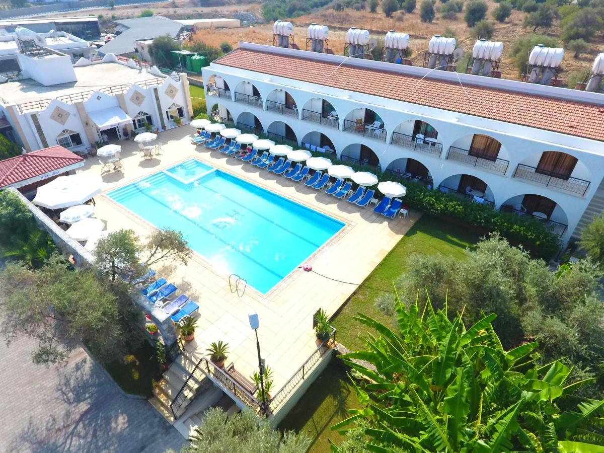 Bare Hill Aparthotel