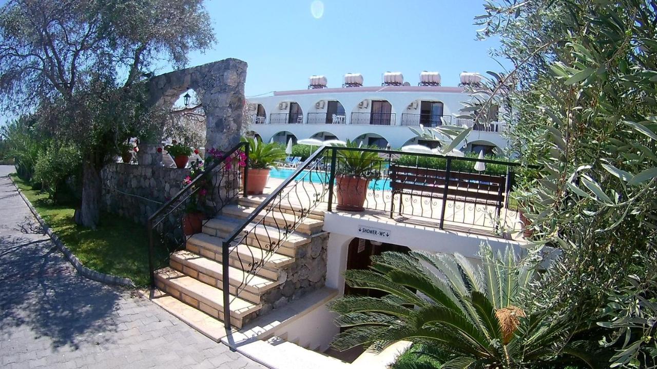 Bare Hill Aparthotel Krini
