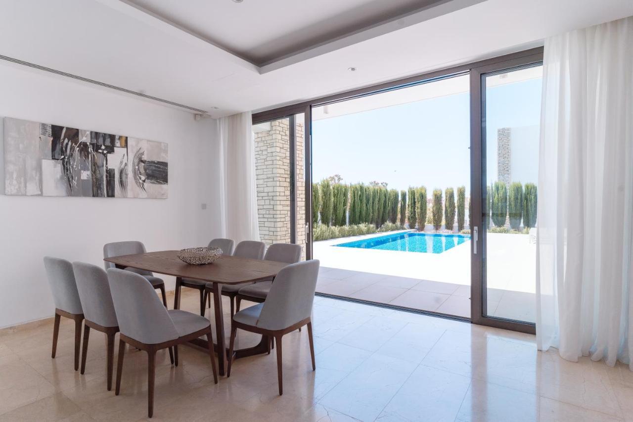 Coral Residences Villa *
