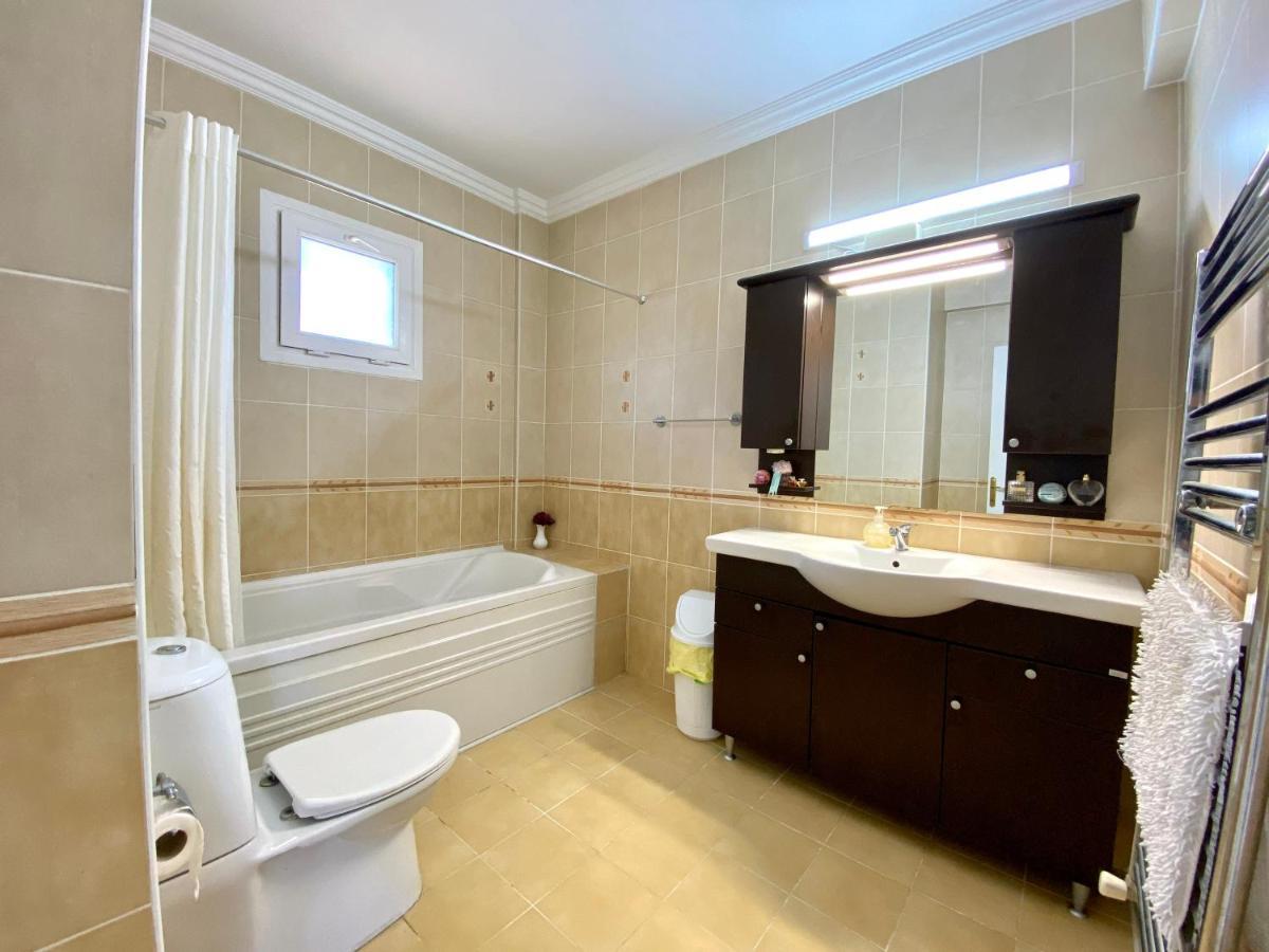 4 Bedroom Deluxe With Mountain And Sea View Villa