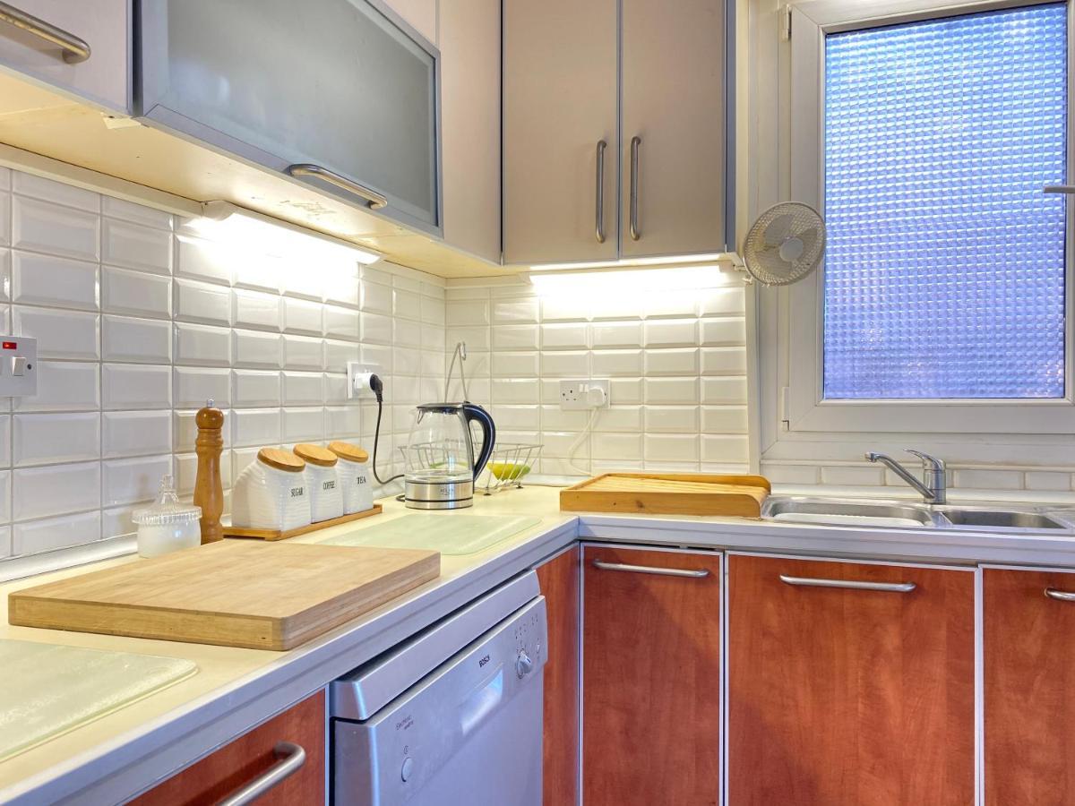4 Bedroom Deluxe With Mountain And Sea View *