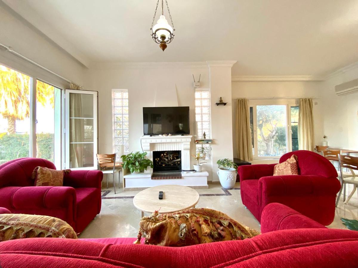 Villa 4 Bedroom Deluxe With Mountain And Sea View