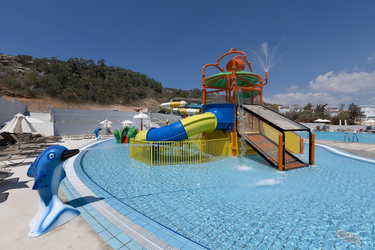 Aparthotel Narcissos Waterpark 4*