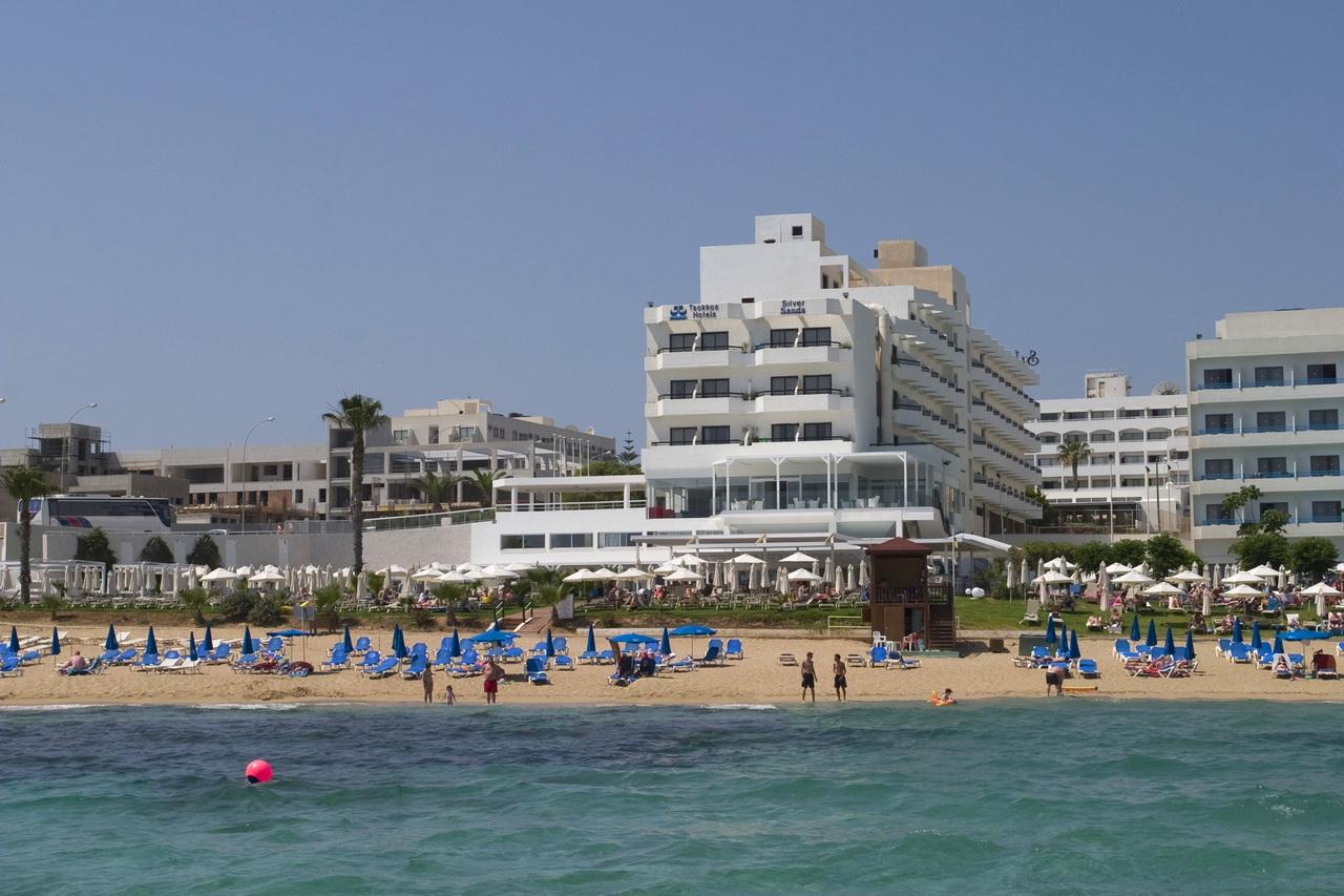 Silver Sands Hotel