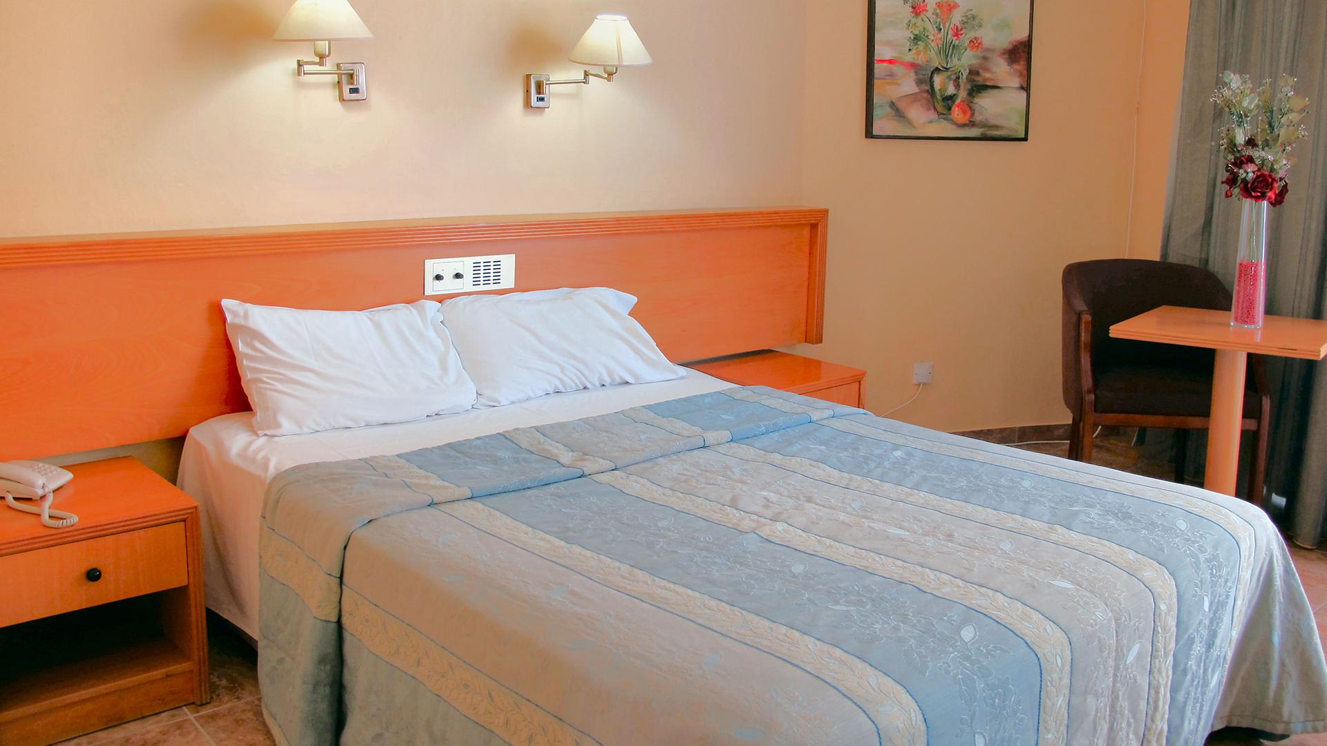 Flamingo 3*