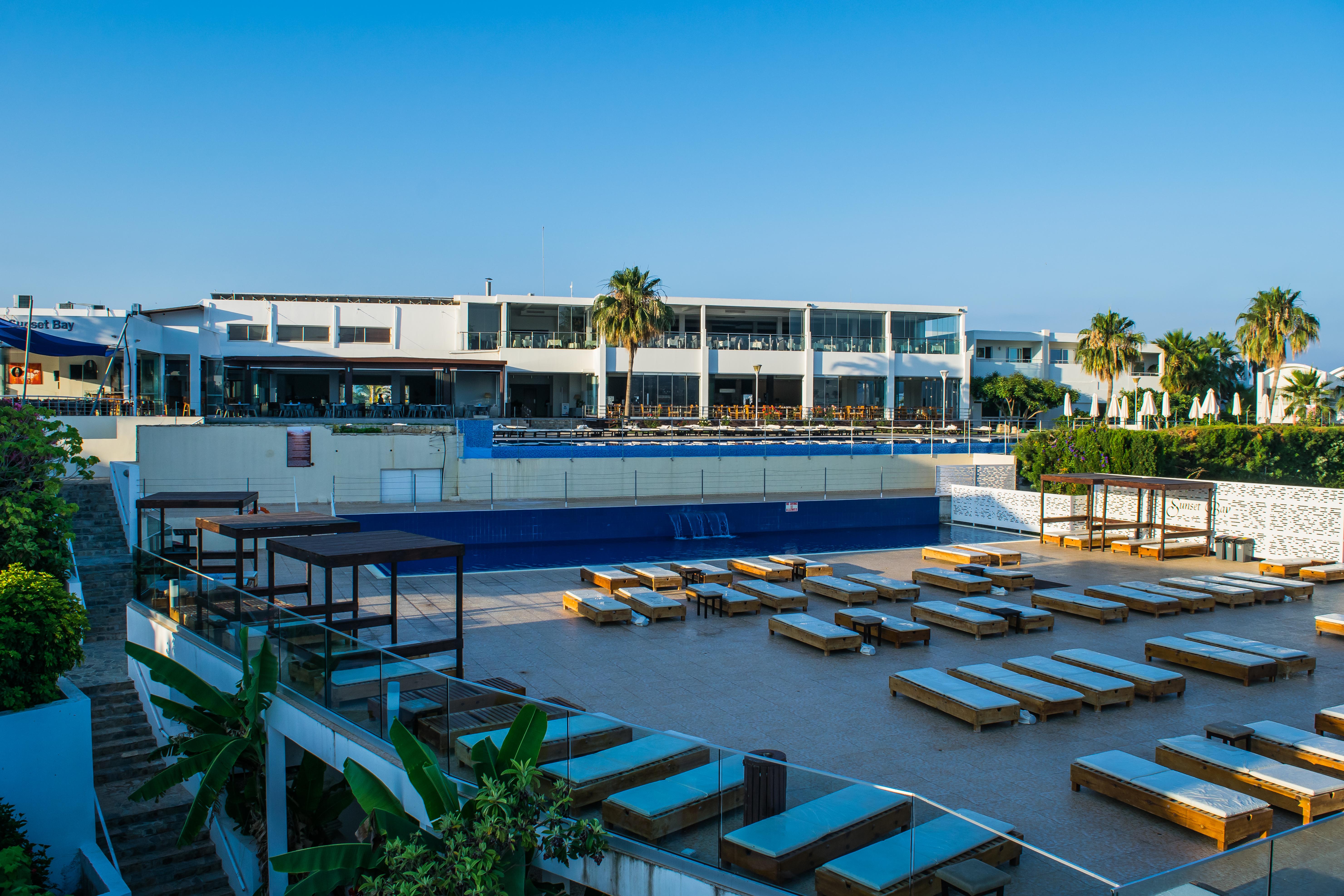 Hotel Theo Sunset Bay