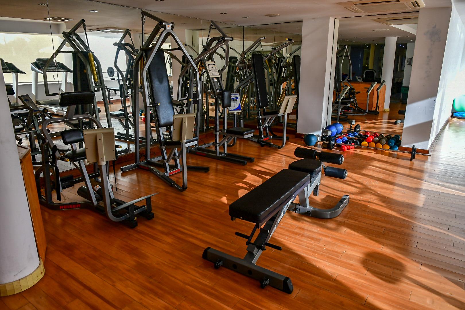 E-hotel Larnaca & 4* Perivolia