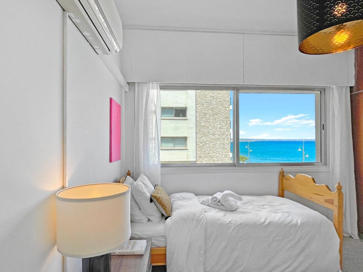 2br Seafront In Center With Community Pool Larnaca