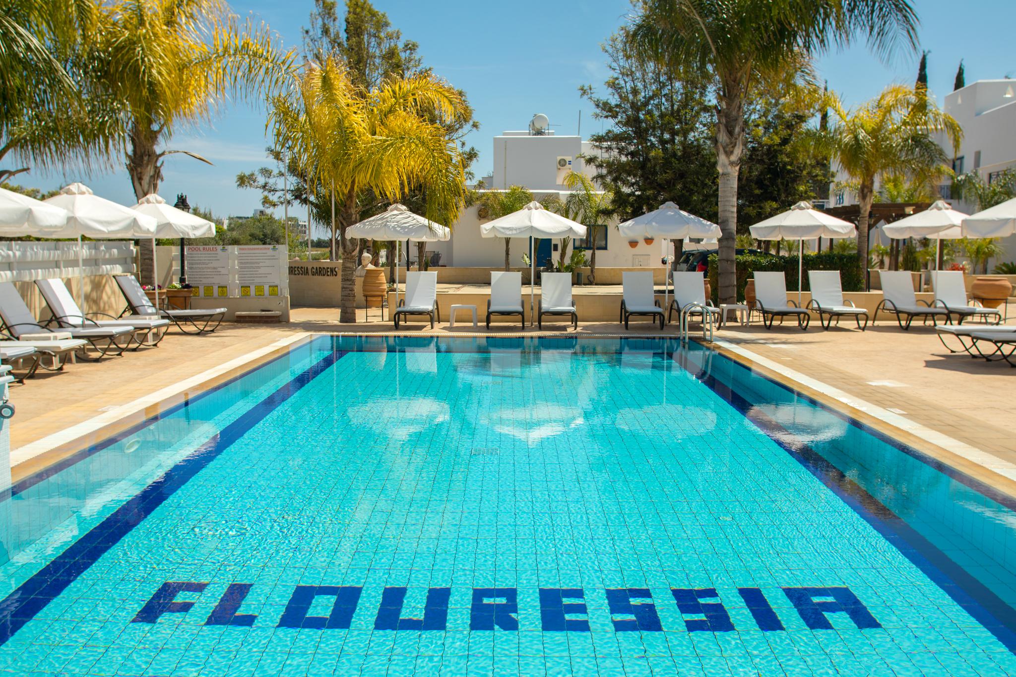 Aparthotel Flouressia Gardens 3*