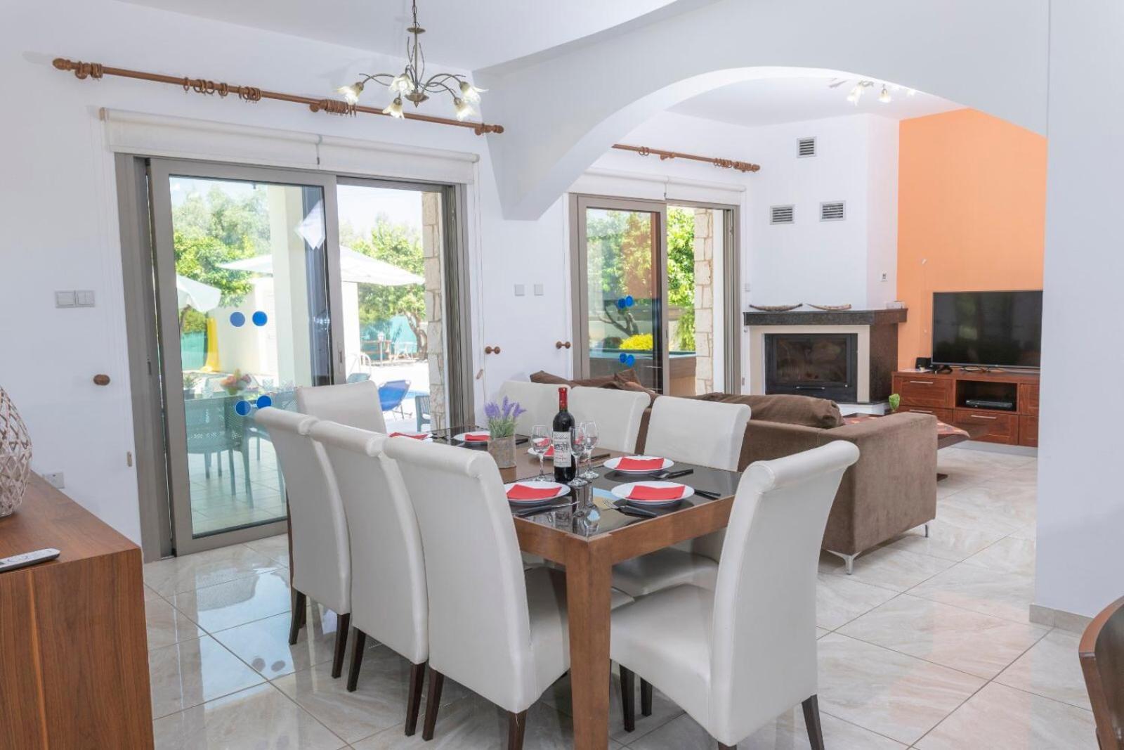 Rafaella Villa- Pvt Pool-near Sea/beach Pousada