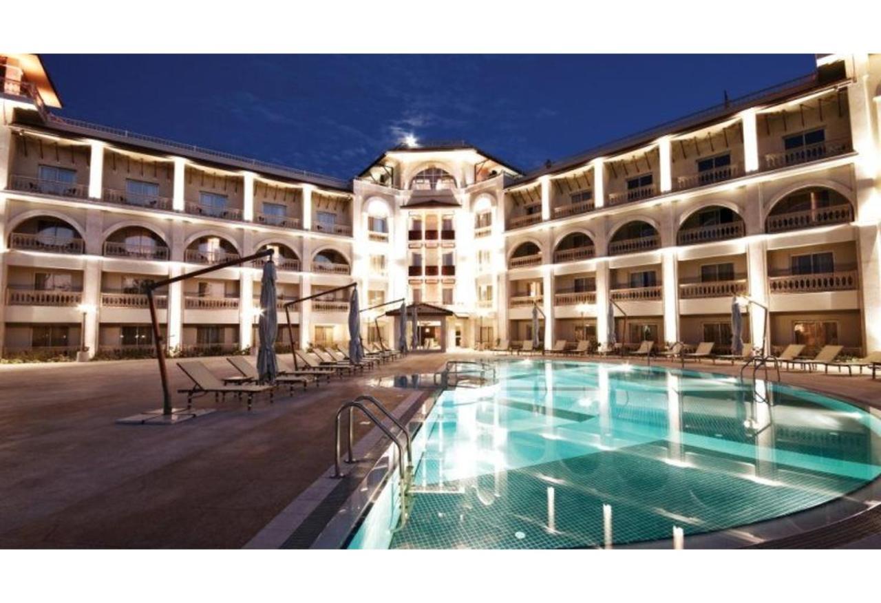 Savoy & Casino 5*