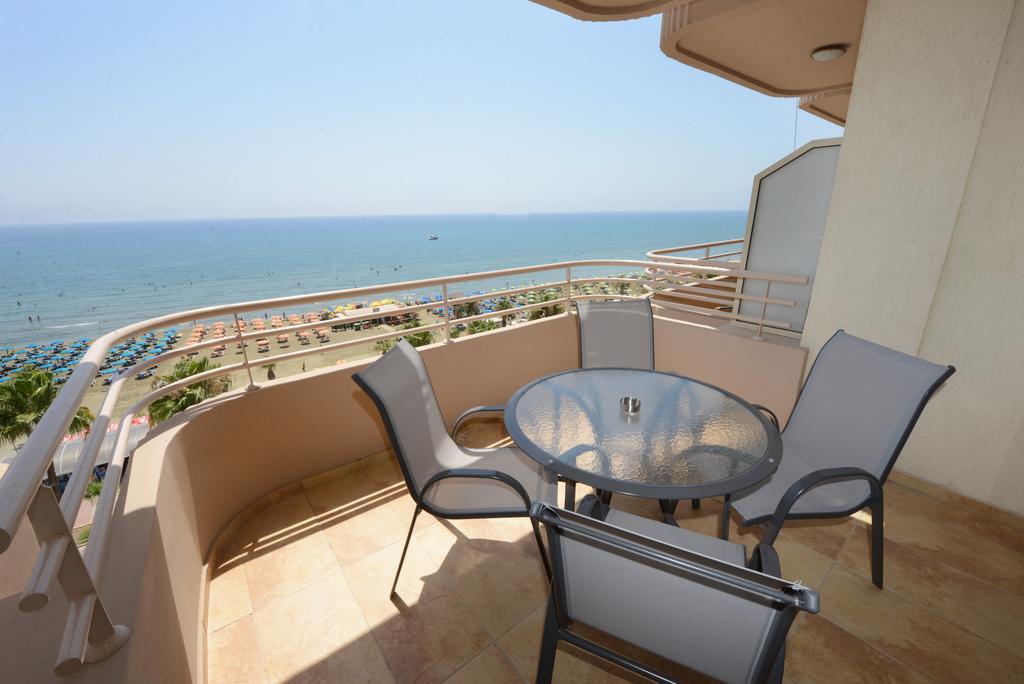 Les Palmiers Luxury Apartamento *