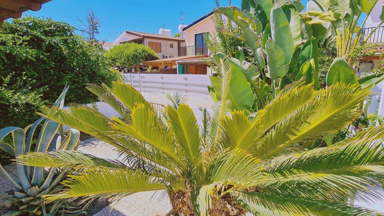 Sea Gem House Meneou